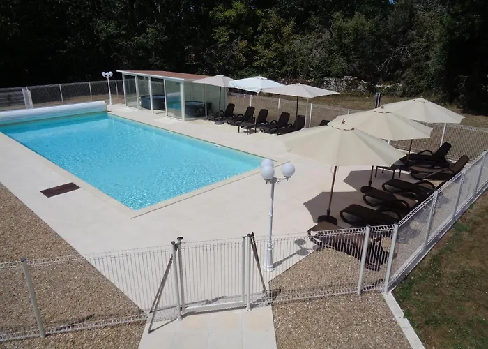 Les Memis Bed & Breakfast 3*